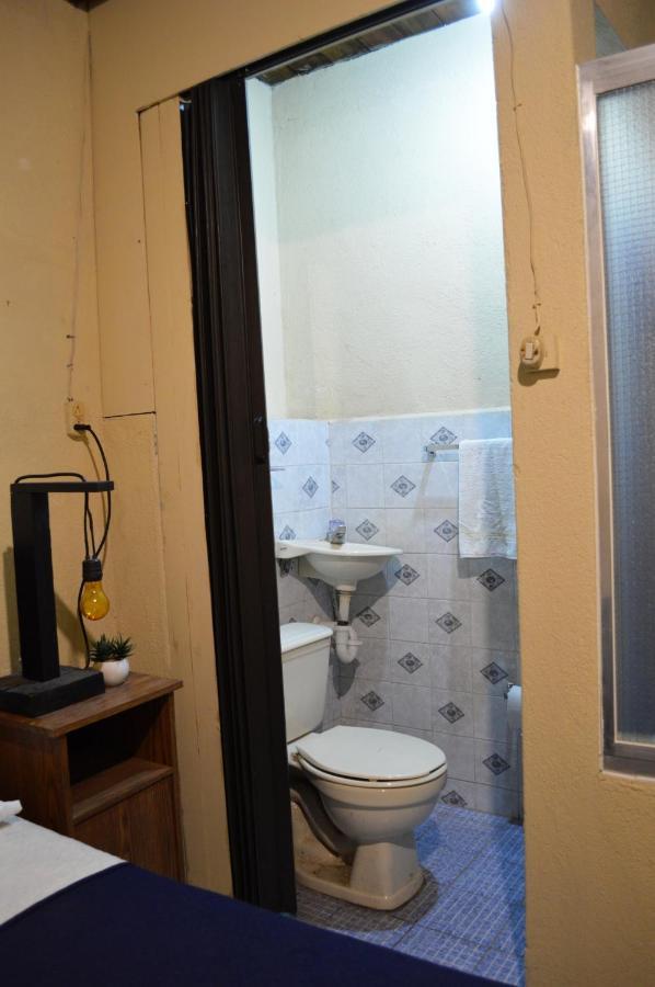 Ave Del Paraiso Guest House Antigua Bagian luar foto