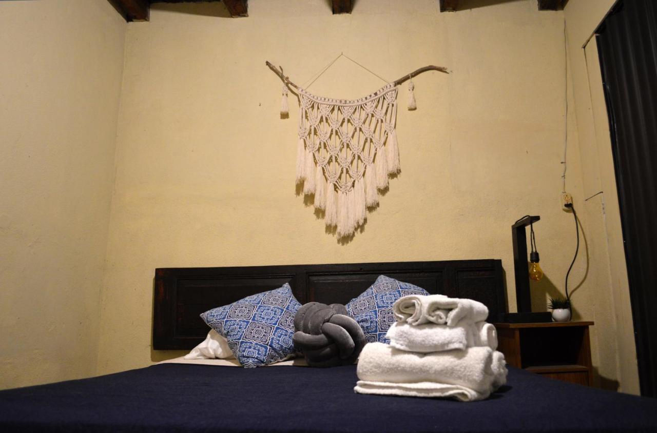 Ave Del Paraiso Guest House Antigua Bagian luar foto