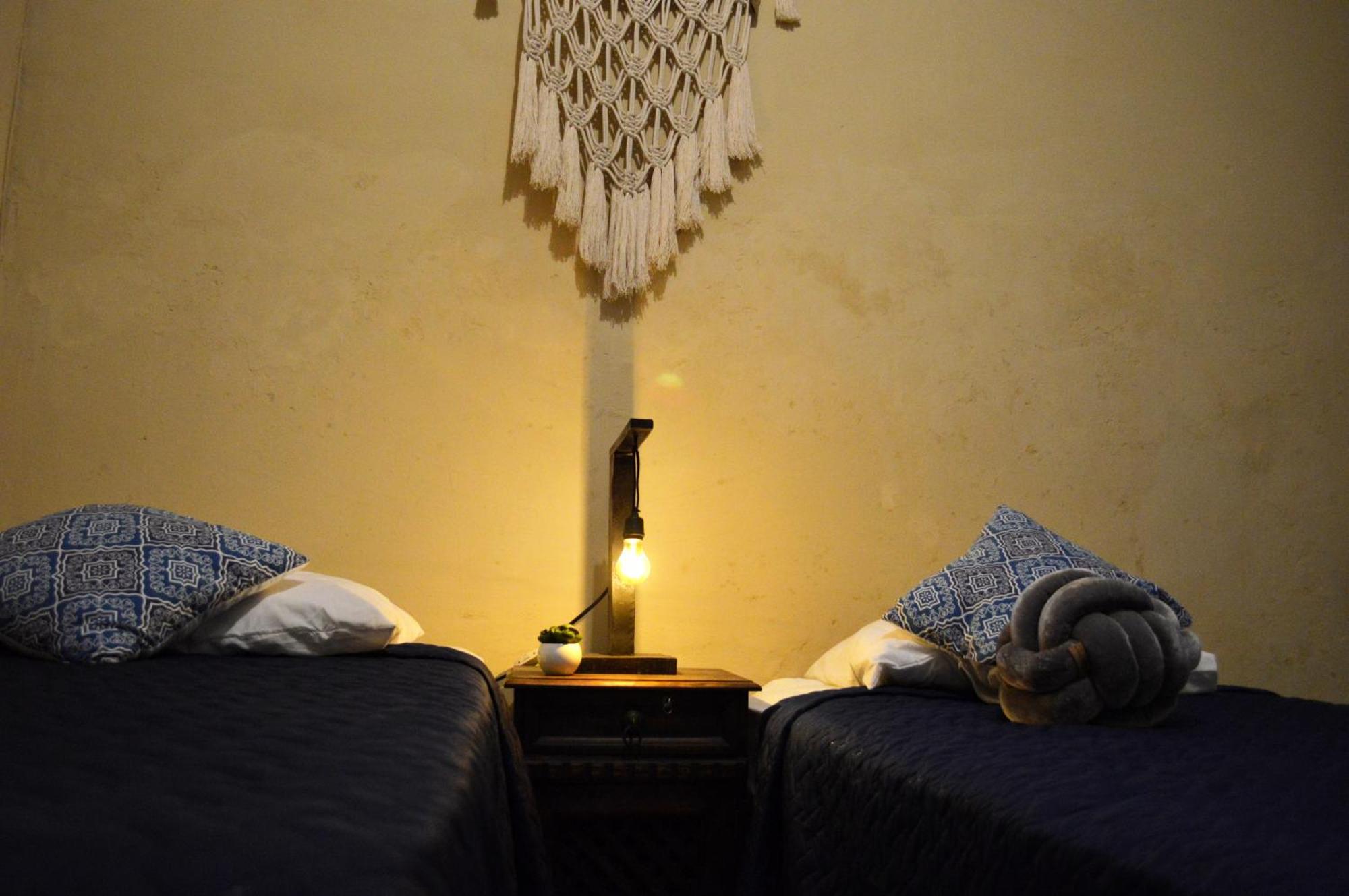 Ave Del Paraiso Guest House Antigua Bagian luar foto