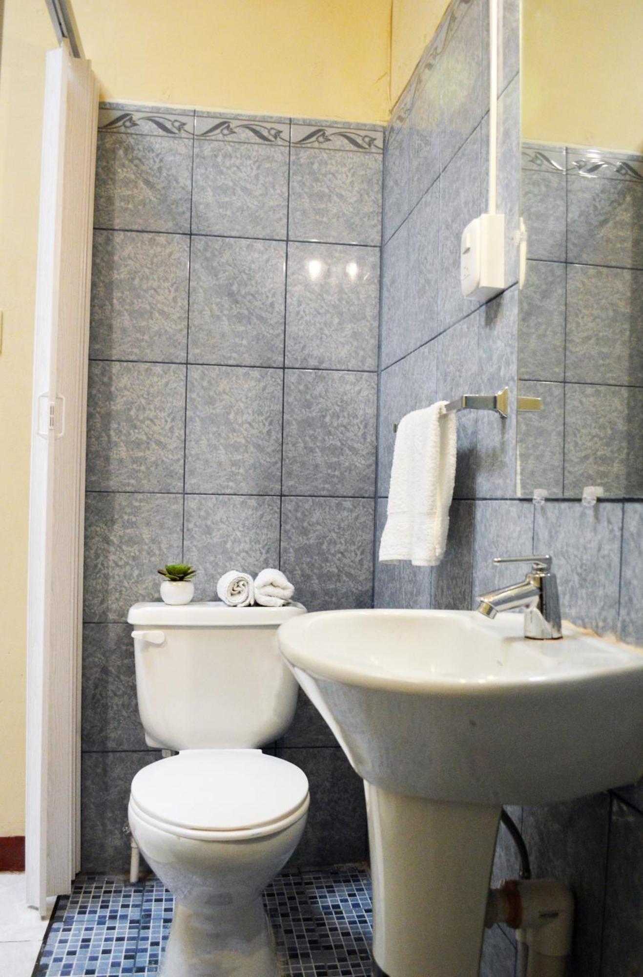 Ave Del Paraiso Guest House Antigua Bagian luar foto