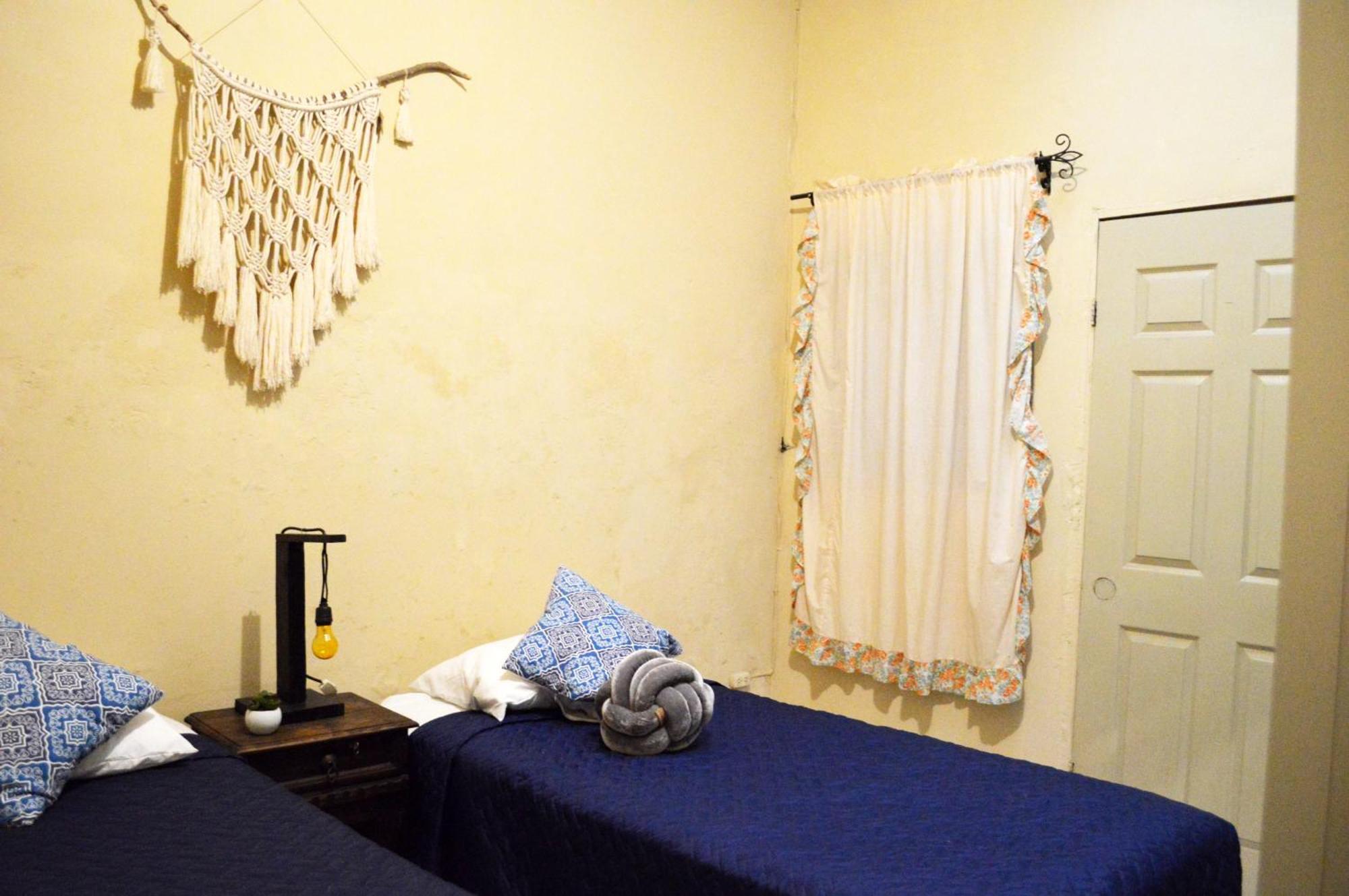 Ave Del Paraiso Guest House Antigua Bagian luar foto