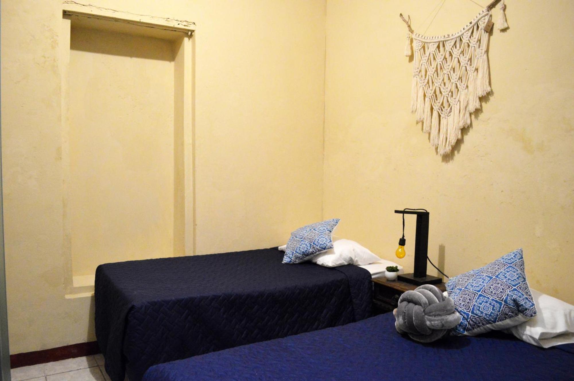 Ave Del Paraiso Guest House Antigua Bagian luar foto